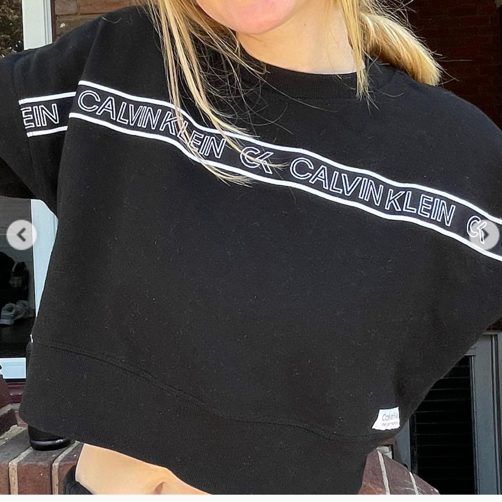 Cropped Calvin Klein crew neck